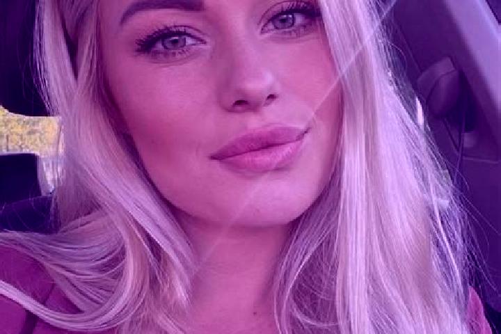 Nora, 38, a blonde hazel-eyed caribbean companion based in Earlswood. Offering OWO, Girlfriend Experience, Fetish. Available for incall and outcall, day and ...