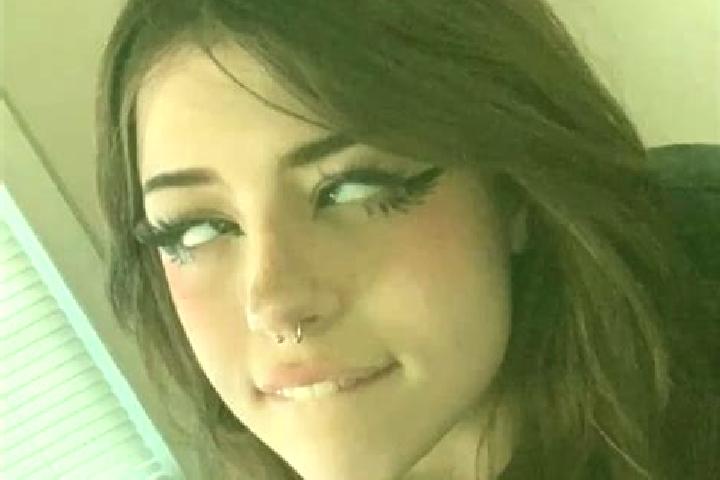 Nora, 38, a brunette grey-eyed mixed companion based in Cerrito de Jaral. Offering Fetish, GFE, A-Level, OWO. Available for incall and outcall, overnight boo...
