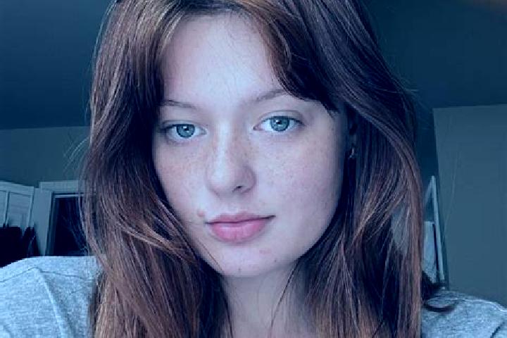 Nora, 38, a red amber-eyed caucasian companion based in Buenos Aires. Offering Dinner Date, 69, OWO. Available for incall and outcall, day and evening dates.