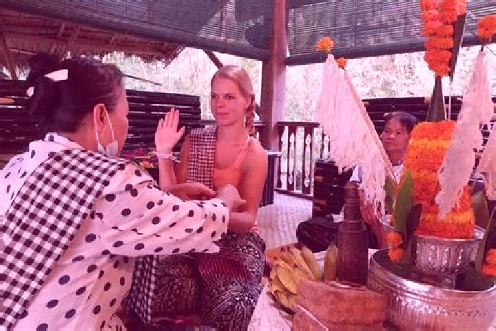 Nora, 38, a red brown-eyed indian companion based in Ban Nasang. Offering Couples, Roleplay, Dinner Date. Available for incall and outcall, day and evening d...
