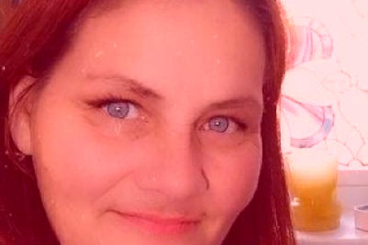 Nora, 38, a red grey-eyed european companion based in Fersig. Offering A-Level, Duos, Erotic Massage, Domination. Available for incall and outcall, day and e...