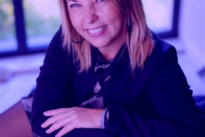 Nora, 38 — Escort in Aparhant, Hungary