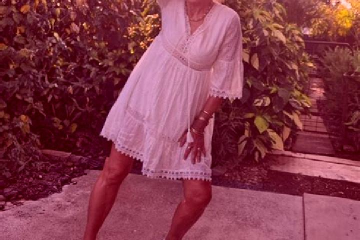 Nora, 38 — Escort in Bonnay, France