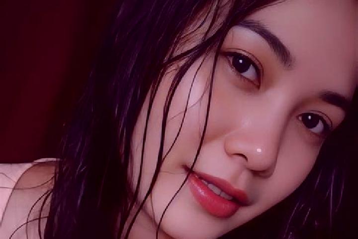 Nora, 38 — Escort in Bulak, Indonesia