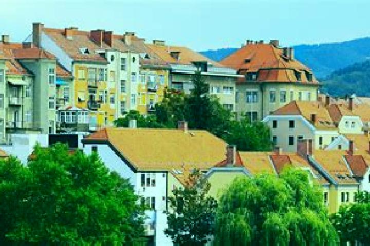Nora, 38 — Escort in Hrastje, Slovenia