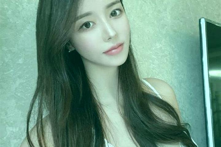 Nora, 38 — Escort in Hujiaba, China