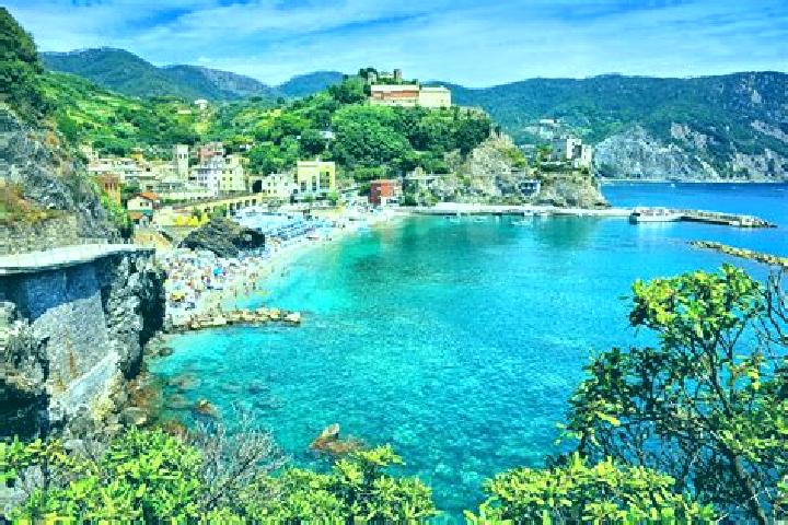 Nora, 38 — Escort in Monterosso, Italy