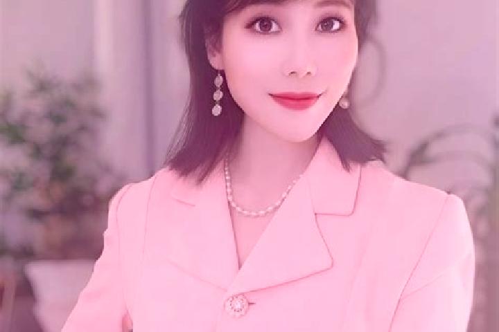 Nora, 38 — Escort in Shilong, China