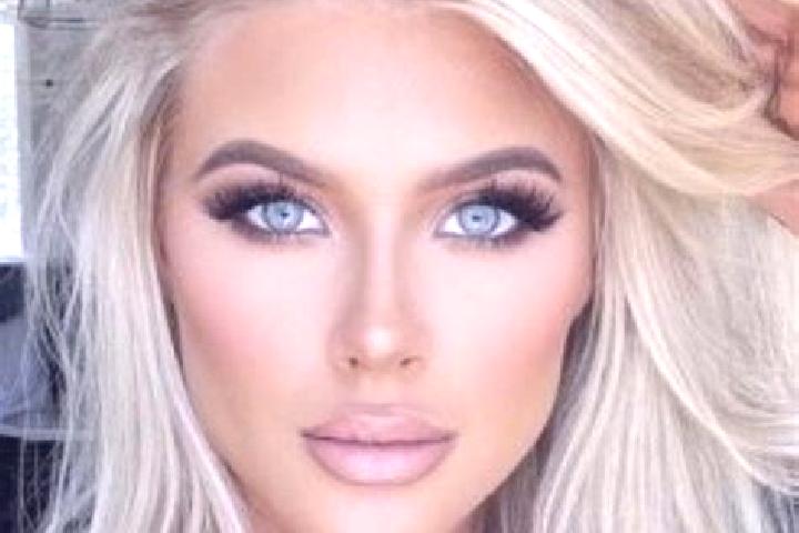 Nora, 39, a platinum blonde grey-eyed mixed companion based in Ballagat. Offering Striptease, Girlfriend Experience. Available for incall and outcall, day an...