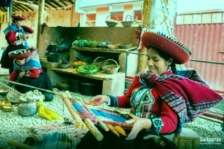 Nora, 39 — Escort in Pongobamba, Peru