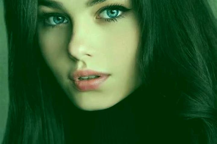 Nova, 20, a black blue-eyed slavic companion based in Chapora. Offering Duos, BDSM, OWO, Domination, 69. Available for incall and outcall, day and evening da...