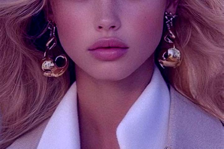 Nova, 20, a blonde amber-eyed caucasian companion based in Dobridor. Offering Girlfriend Experience, Deep French Kissing, GFE, 69. Available for incall and o...