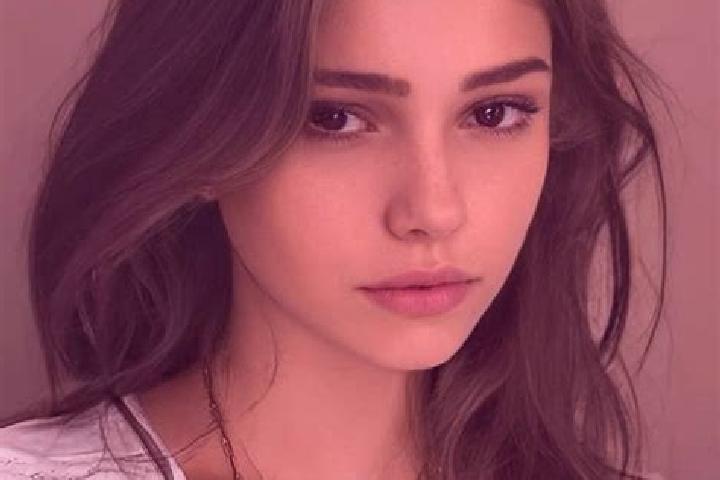 Nova, 20, a chestnut grey-eyed slavic companion based in Chateau-Thierry. Offering Massage, Fetish, OWO, A-Level. Available for incall and outcall, overnight...