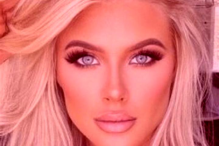 Nova, 20, a platinum blonde blue-eyed latina companion based in Bothwell. Offering GFE, Prostate Massage. Available for incall and outcall, day and evening d...