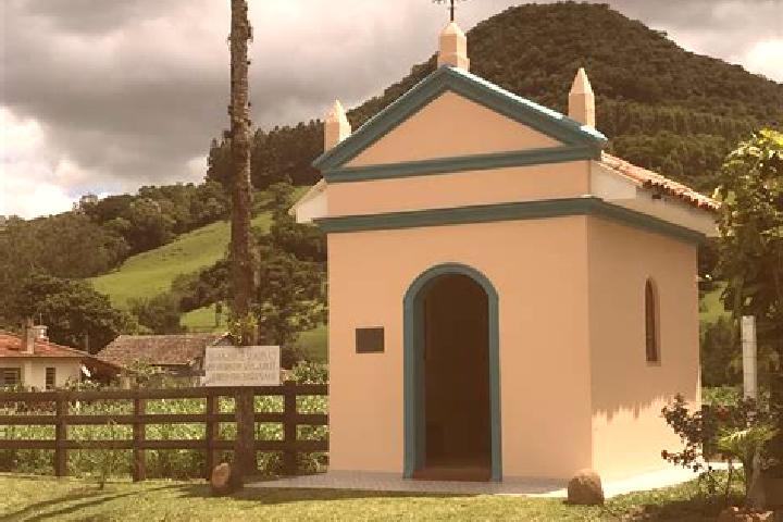 Nova, 20 — Escort in Capelinha, Brazil