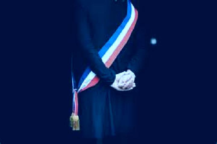 Nova, 20 — Escort in Echalas, France