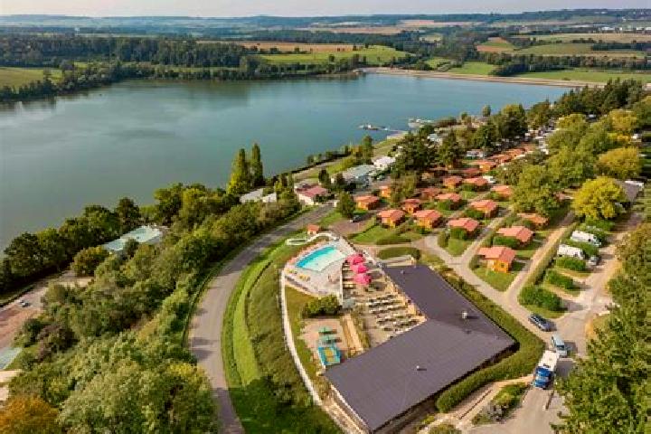 Nova, 20 — Escort in Le Drennec, France