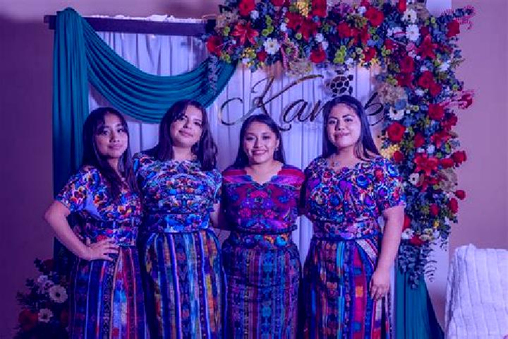 Nova, 20 — Escort in Patulul, Guatemala