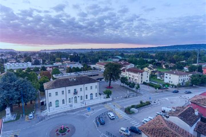 Nova, 20 — Escort in Poggio Rusco, Italy