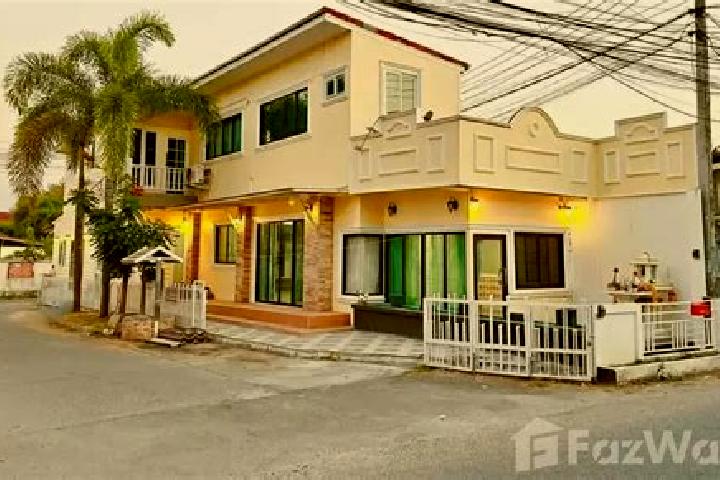Nova, 20 — Escort in San Sai, Thailand