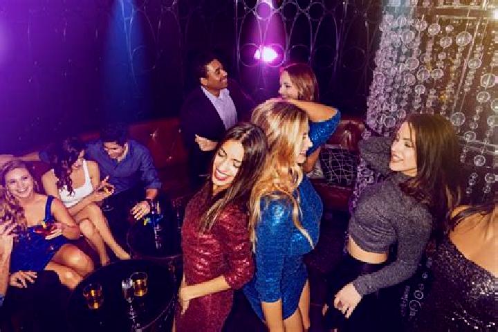 Nova, 21, a auburn dark-eyed caucasian companion based in Avry-sur-Matran. Offering Striptease, Tantra, 69, BDSM, Deep French Kissing. Available for incall a...