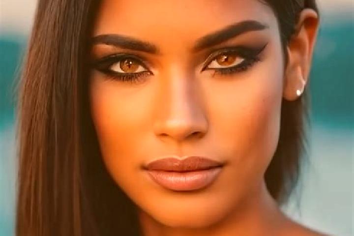 Nova, 21, a black hazel-eyed latina companion based in Khabez. Offering OWO, Erotic Massage, 69. Available for incall and outcall, overnight bookings available.