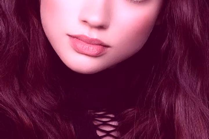 Nova, 21, a brunette dark-eyed mixed companion based in Elmore. Offering BDSM, Couples, Prostate Massage. Available for incall and outcall, day and evening d...