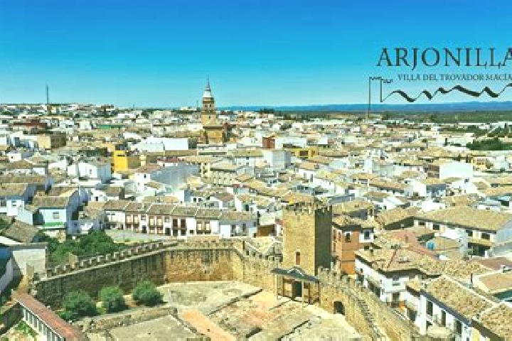 Nova, 21 — Escort in Arjonilla, Spain
