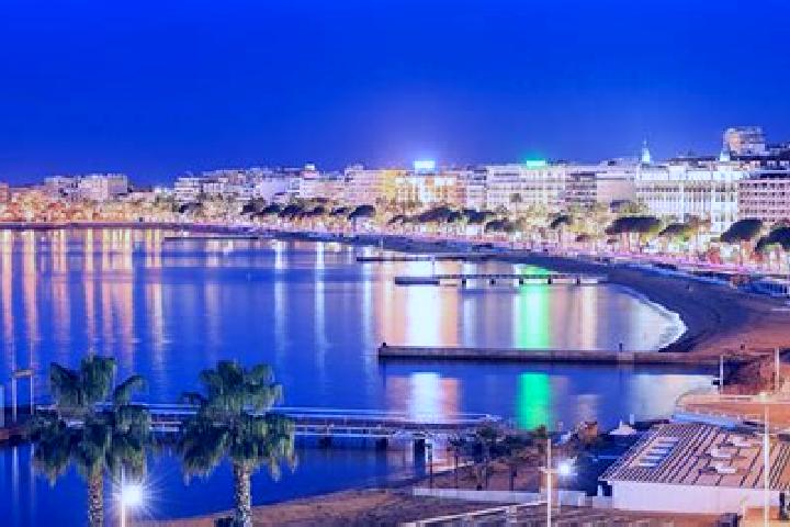 Nova, 21 — Escort in Cannes, France