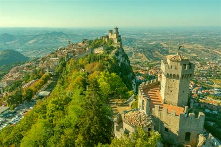 Nova, 21 — Escort in Dogana, San Marino
