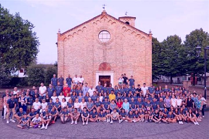 Nova, 21 — Escort in Giavera del Montello, Italy