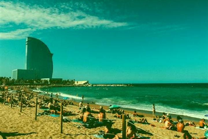 Nova, 21 — Escort in la Barceloneta, Spain