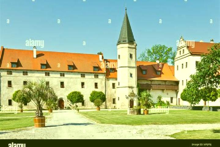 Nova, 21 — Escort in Libouchec, Czech Republic