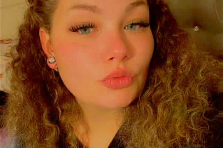 Nova, 21 — Escort in Lyerly, United States