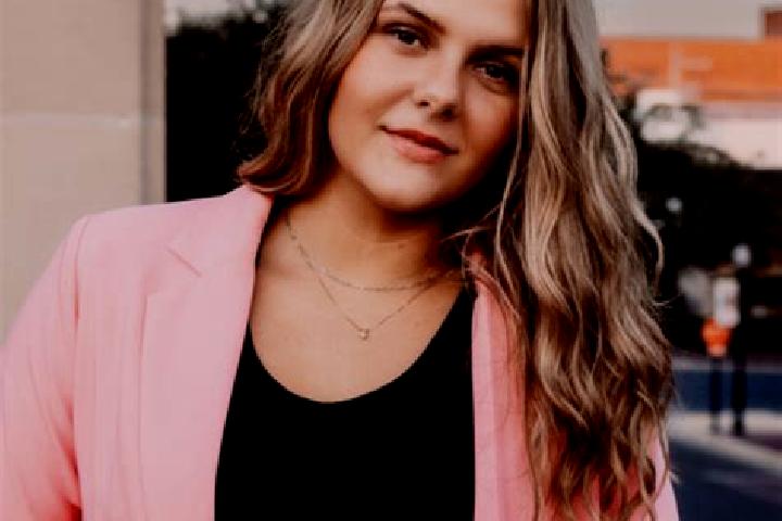 Nova, 21 — Escort in Mallory, United States