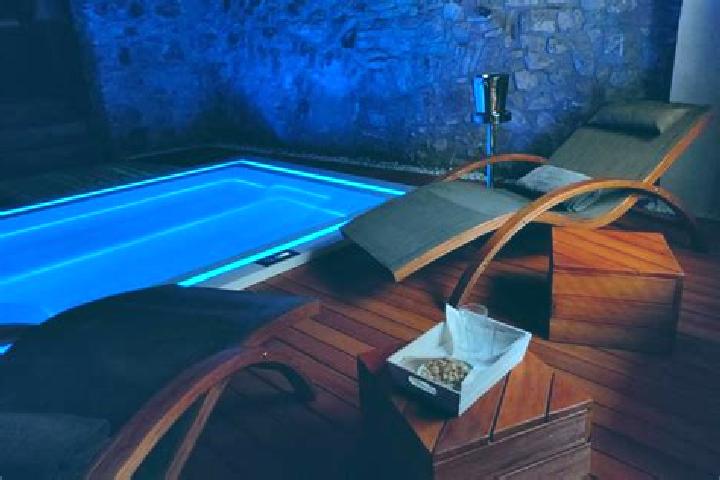 Nova, 21 — Escort in Sclafani Bagni, Italy