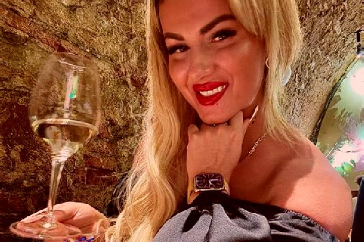 Nova, 21 — Escort in Severka, Russia