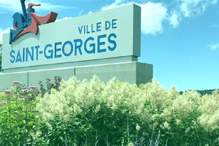 Nova, 21 — Escort in St. George s, Canada