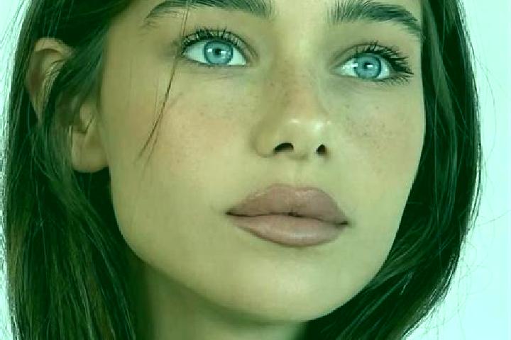 Nova, 22, a brunette brown-eyed caucasian companion based in Darzi Kola. Offering Erotic Massage, Deep French Kissing, Couples. Available for incall and outc...