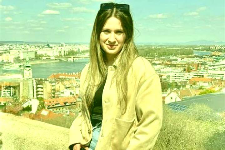 Nova, 22 — Escort in Balatonbereny, Hungary