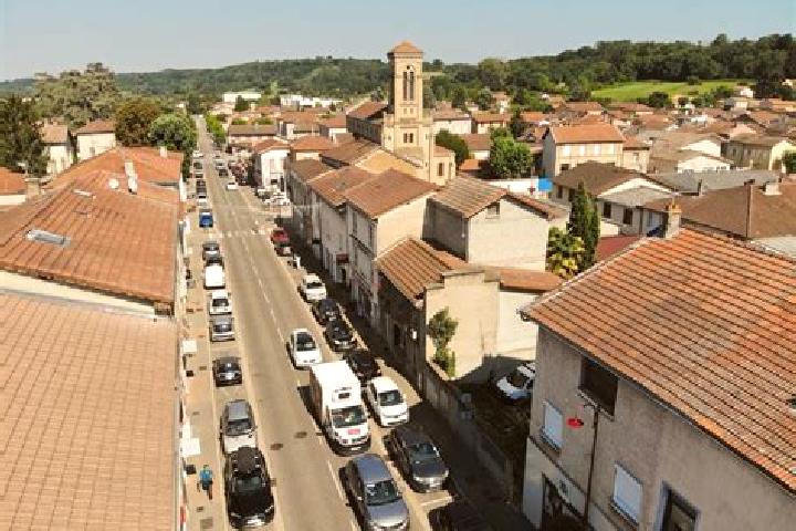 Nova, 22 — Escort in Heyrieux, France