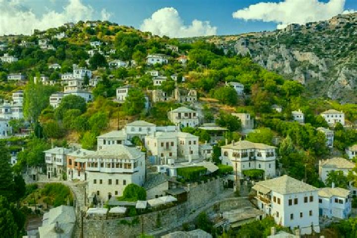 Nova, 22 — Escort in Makrinitsa, Greece