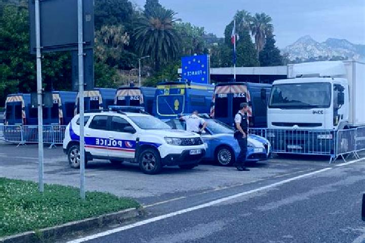 Nova, 22 — Escort in Olivetta San Michele, Italy