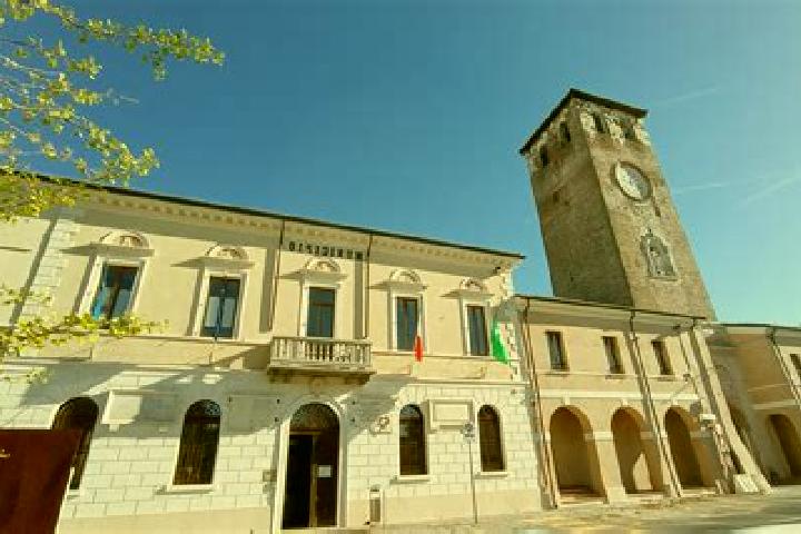 Nova, 22 — Escort in Sant Ilario dello Ionio, Italy