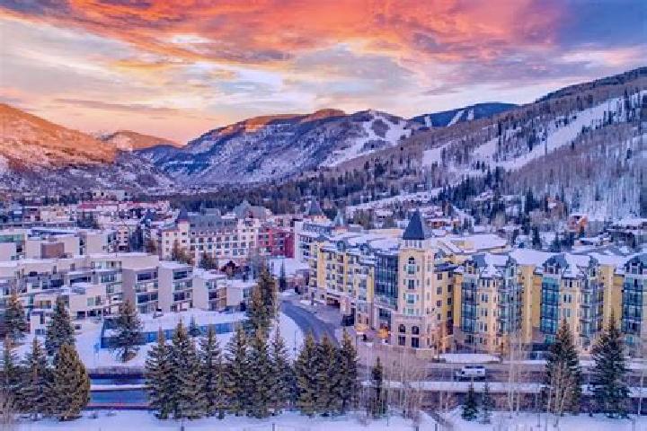 Nova, 22 — Escort in Vail, United States
