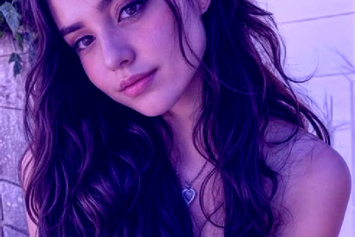 Nova, 23, a auburn brown-eyed middle eastern companion based in Aiello Calabro. Offering Massage, Overnight, Prostate Massage. Available for incall and outca...