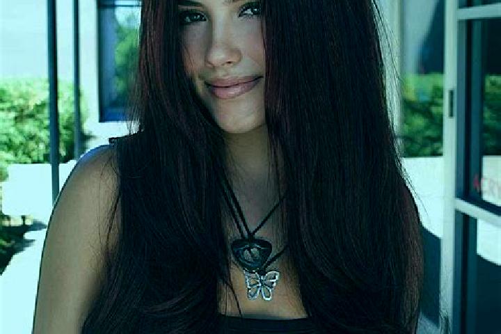 Nova, 23, a auburn dark-eyed mixed companion based in Pego. Offering CIM, Travel Companion, Striptease, Domination. Available for incall and outcall, overnig...