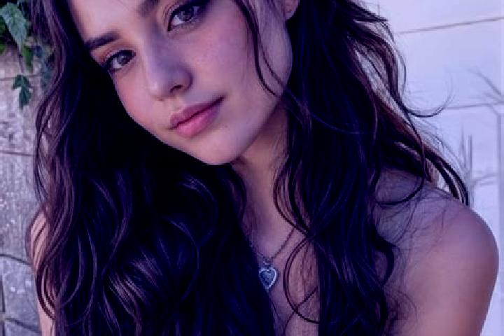 Nova, 23, a black hazel-eyed mediterranean companion based in Pantai Belimbing. Offering CIM, Roleplay, Striptease. Available for incall and outcall, day and...