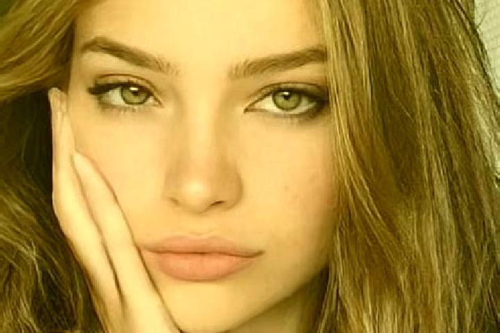 Nova, 23, a blonde hazel-eyed mixed companion based in Sebesu de Jos. Offering 69, Tantra, Girlfriend Experience, Couples, Roleplay. Available for incall and...