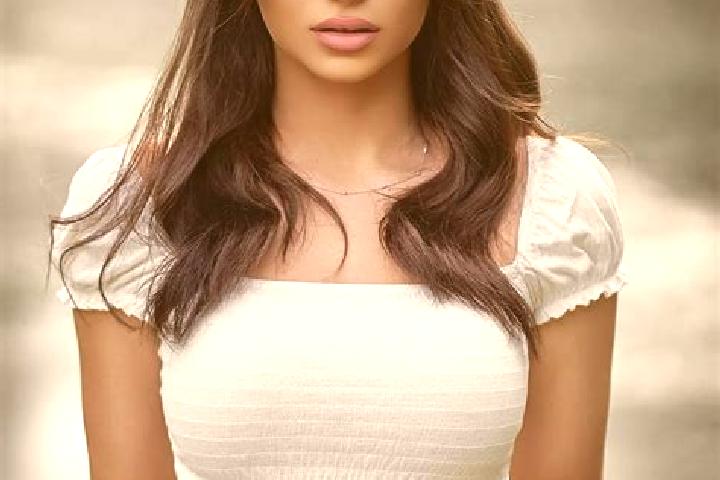 Nova, 23, a brunette brown-eyed mediterranean companion based in Kedungasem. Offering Travel Companion, Fetish, Prostate Massage. Available for incall and ou...